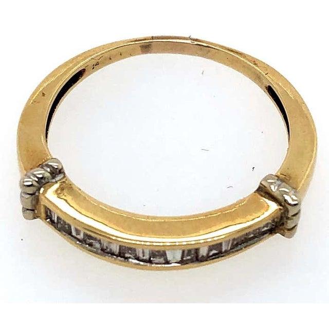 14 Karat Yellow and White Gold Bridal Band Ring With Baguette Diamonds For Sale - Image 4 of 9