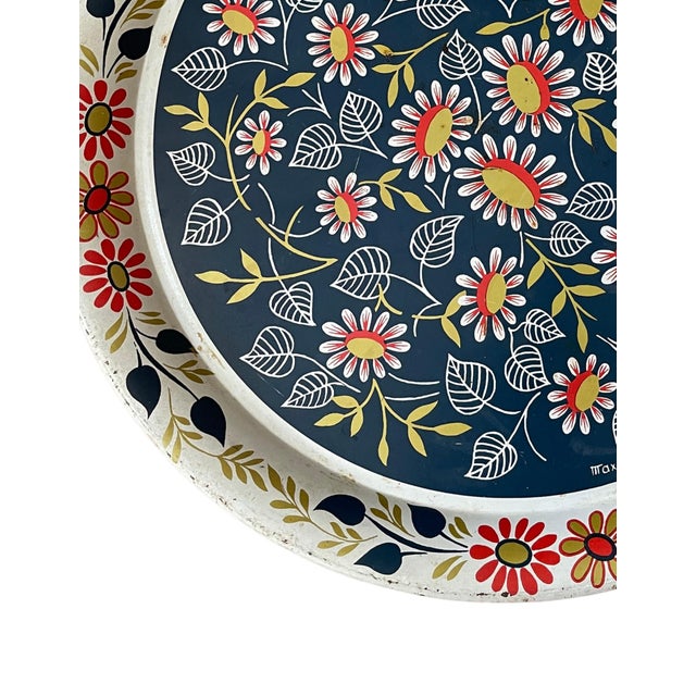 Mid 20th Century Maxey Floral Metal Serving Tray, 16-Inch Round, Folk Art Style Vintage MCM Boho For Sale - Image 5 of 8