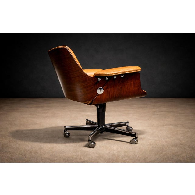 “Dinamarquesa” Armchair in Rosewood & Leather, Carlo Fongaro, 1970s - Lot 257C For Sale - Image 14 of 17