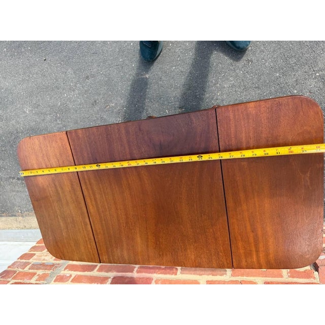 Antique 19th Century American Empire Flame Mahogany Drop Leaf Side Table For Sale - Image 4 of 16