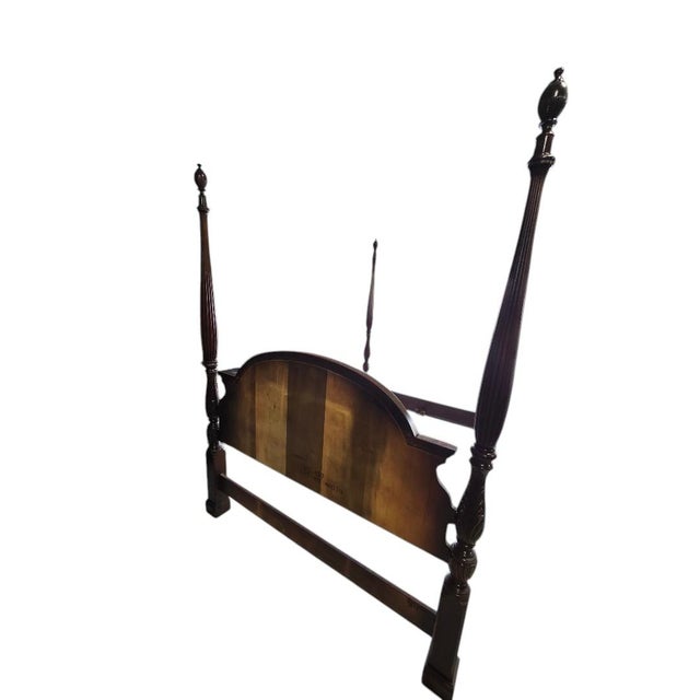 Mid 20th Century Vintage Solid Wood Queen Four Poster Bed With Turned Posts – Classic Traditional Style For Sale - Image 5 of 13
