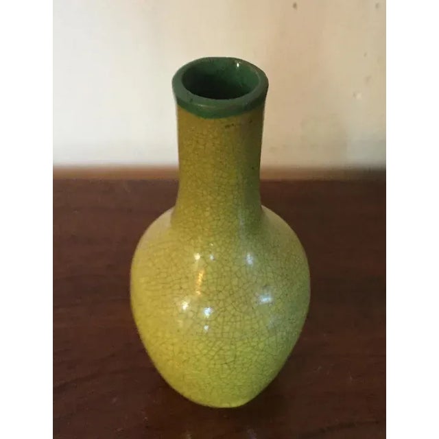 18th/19th Century Chinese Monochrome Yellow Crackle Glaze Vase For Sale - Image 4 of 10