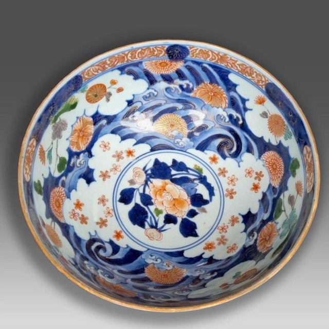 Antique Late Edo Japanese Arita Imari Porcelain Bowl For Sale - Image 4 of 7