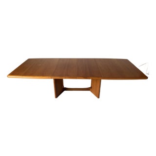 1970s Mid-Century Danish Modern Ansager Møbler Teak Expandable Dining Table With Two Leaves For Sale