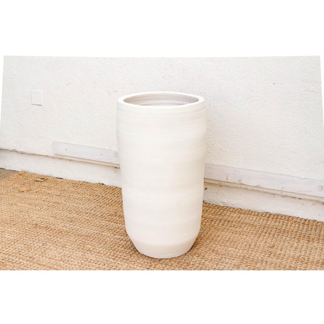 Modern Santorini Chalk White Clay Planter For Sale - Image 4 of 8