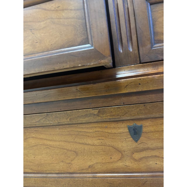 1960s Henredon Mid-Century 7 Drawer Dresser For Sale - Image 9 of 11