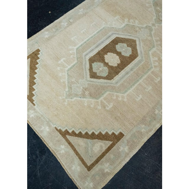 Turkish Turkish Vintage Runner Rug 3'1" x 7'4" #17420 For Sale - Image 3 of 8