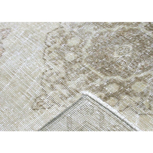 1960s Turkish Oushak Rug For Sale - Image 4 of 7
