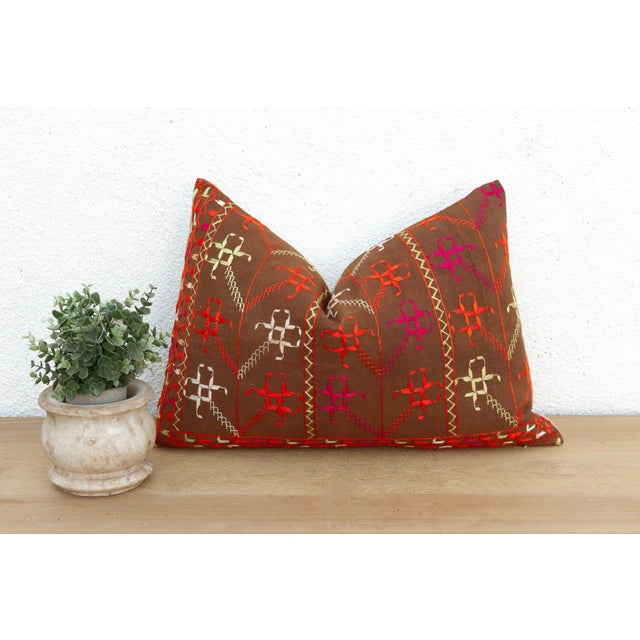 Sangrur Sunburst, Antique Phulkari Lumbar Pillow Cover For Sale In Los Angeles - Image 6 of 6