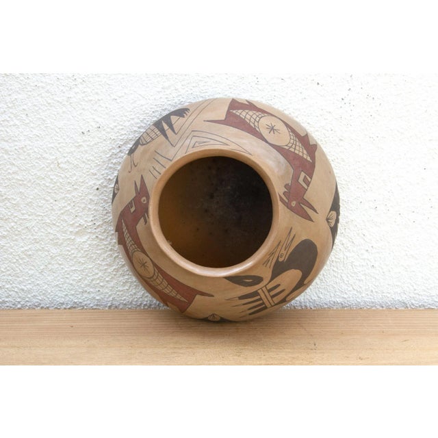 Cream Mata Ortiz Tribal Art Mexican Cantaro For Sale - Image 8 of 11