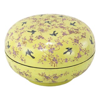 Vintage Chinese Yellow-Ground Famille Rose 'Prunus and Magpie' Porcelain Covered Box For Sale
