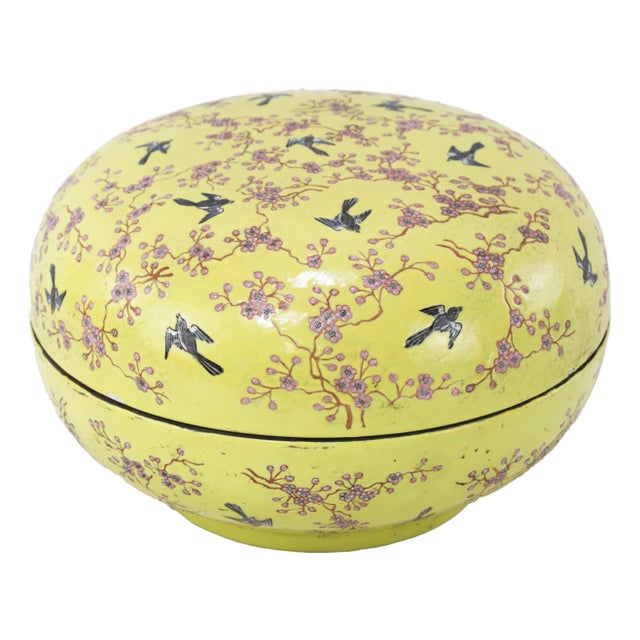 Vintage Chinese Yellow-Ground Famille Rose 'Prunus and Magpie' Porcelain Covered Box For Sale