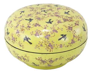Vintage Chinese Yellow-Ground Famille Rose 'Prunus and Magpie' Porcelain Covered Box