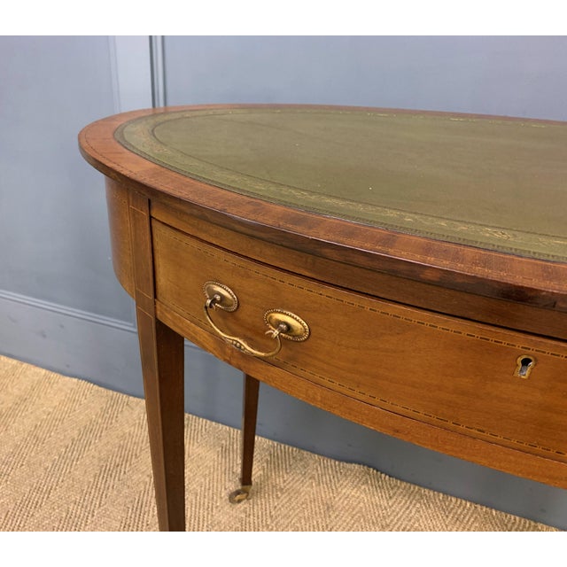 1900 - 1909 Edwardian Oval Mahogany Writing Table, 1900s For Sale - Image 5 of 14