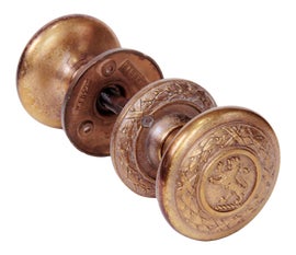 Example of Beaux-Arts Hardware