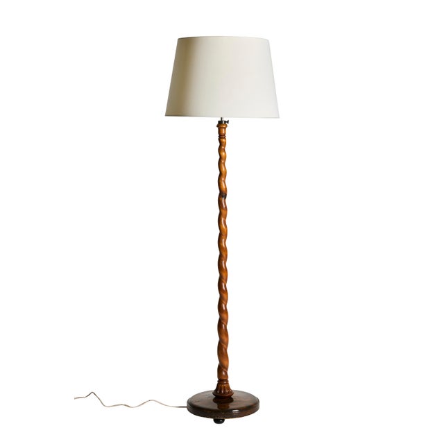 Swedish Grace Floor Lamp in Twist-Carved Wood, 1930s-1940s For Sale - Image 6 of 6