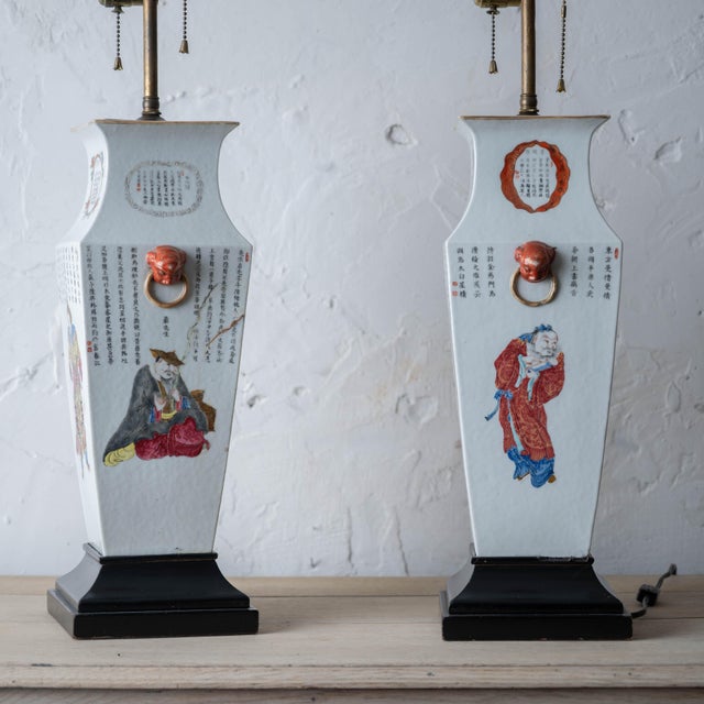 19th Century Chinese Famille Rose 'Wu Shuang Pu' Square Vase Lamps - a Pair For Sale - Image 9 of 18