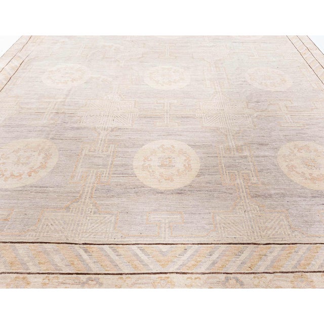 Antique-Inspired Samarkand Light Gray Carpet "Aureo" by Doris Leslie Blau For Sale In New York - Image 6 of 8