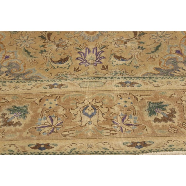 Retro Vintage 1990's Tan/Gray Wool Rug - 8'11'' X 12'9'' For Sale In New York - Image 6 of 10
