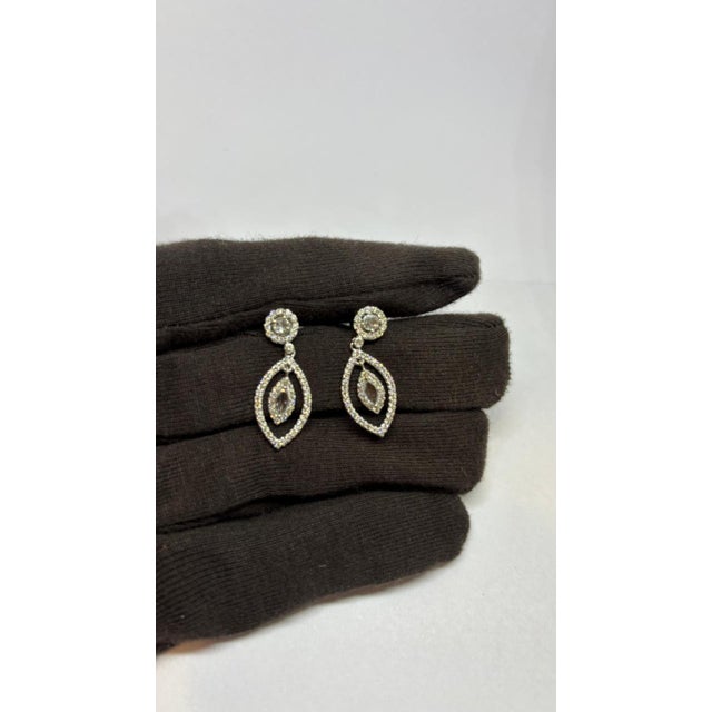 Natural Diamond 1.52cts Earring in 14k Gold For Sale In New York - Image 6 of 8