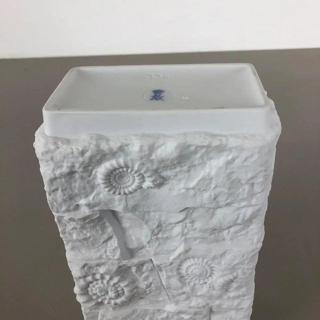 Op Art Biscuit Porcelain Vase Made from AK Kaiser, Germany, 1970s For Sale - Image 13 of 14