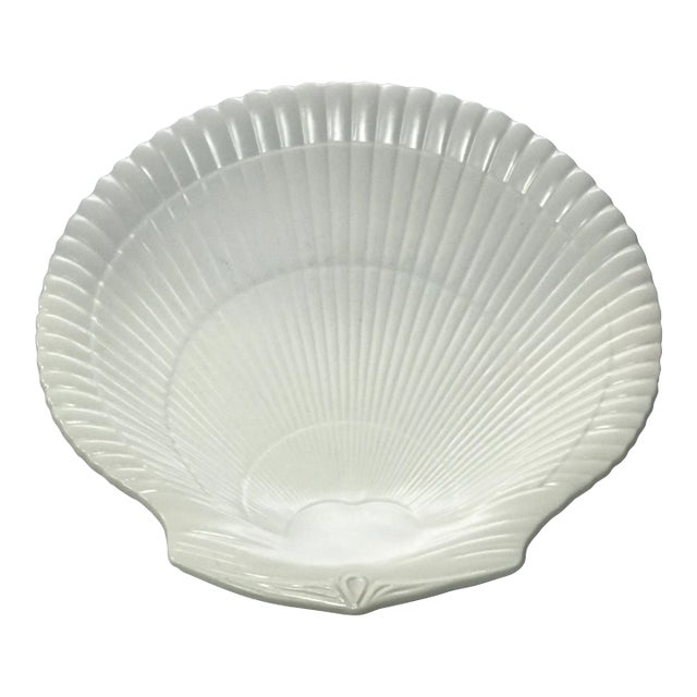 Wedgwood Seaside Chic Scalloped Edge Nautilus Plate For Sale