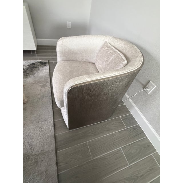 Modern Bernhardt Custom Eliot Swivel Barrel Chairs in Cream With Metallic Textured Backs – Pair For Sale - Image 3 of 12