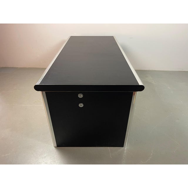 1970s Big Executive Desk by Guido Faleschini for I4 Mariani, Italy, 1970s For Sale - Image 5 of 14