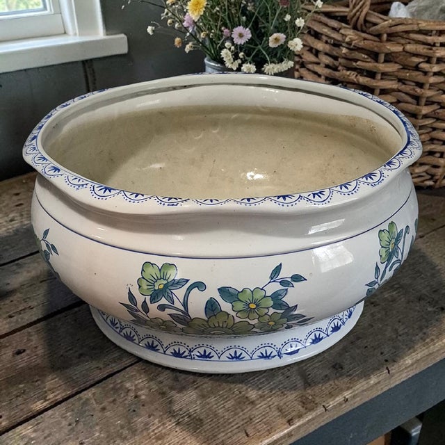 This vintage large bonsai succulent jardinière planter features a beautiful Asian blue floral motif, making it a unique...