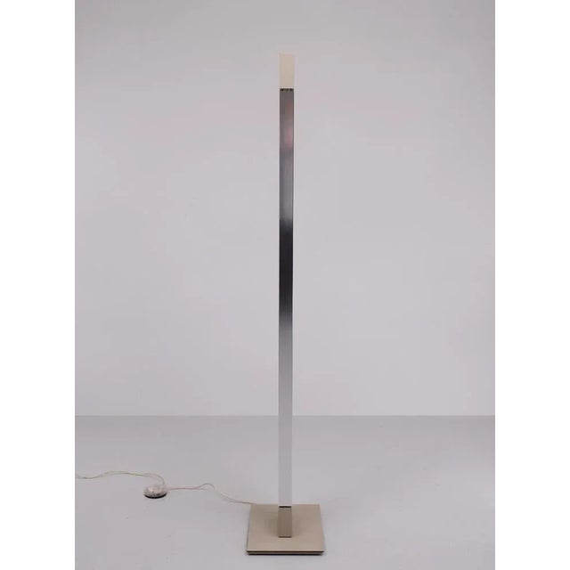 Ivory Ara Rotating Floor Lamp by Ilaria Marelli, 1980s For Sale - Image 8 of 11