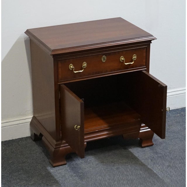 Late 20th Century Councill Craftsman Solid Mahogany Traditional Chippendale Style 24" Cabinet Nightstand For Sale In Kansas City - Image 6 of 14