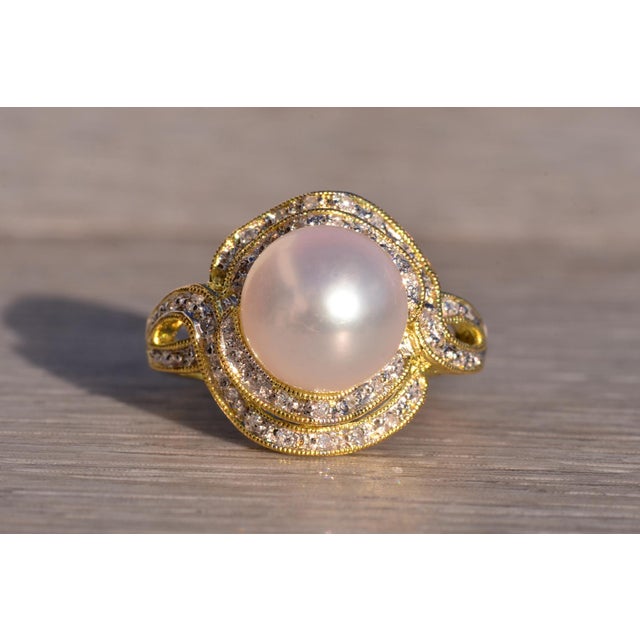 The Malibu Creek: Pearl and Natural Diamond Swirl Ring in Yellow Gold For Sale - Image 4 of 11