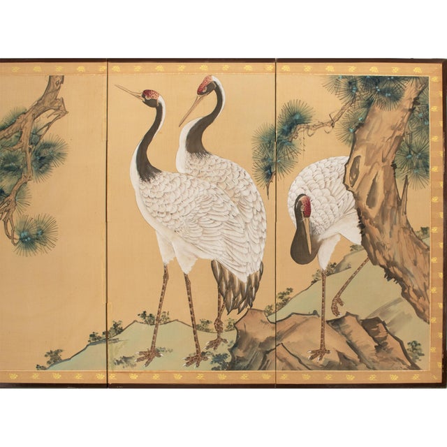 Japanese C. 1960s Chinoiserie Style Landscape Silk Screen "Red-Crowned Cranes and Pine Tree" For Sale - Image 3 of 12