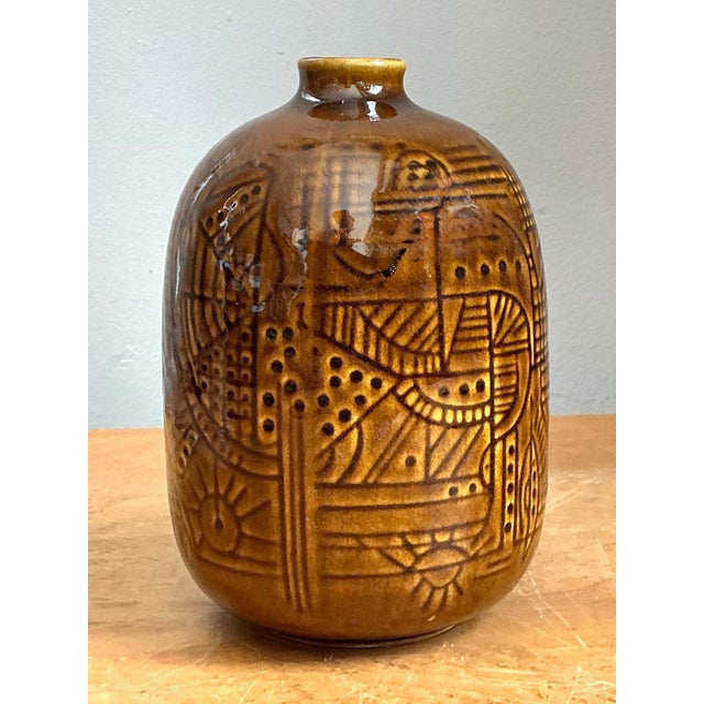 Mid-Century Modern Vintage Geometric Patterned Ceramic Vase For Sale - Image 3 of 15
