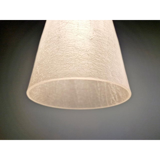 1950s Mid-Century Pendant Lights in Brass and Clear Crackled Glass, 1950s, Set of 2 For Sale - Image 5 of 16