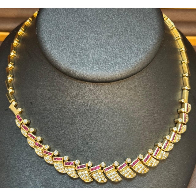 2020s Natural 3 Ct Ruby & 4 Ct Diamond Necklace 18 Karat Yellow Gold 75 Grams, 18 Inc For Sale - Image 5 of 7