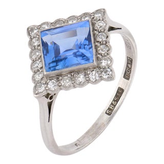 1910s Edwardian 2.10 Carat Ceylon No Heat Sapphire Diamond 18k White Gold Ring, Size 8 For Sale