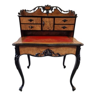 Antique Desk in Walnut, 1870s For Sale