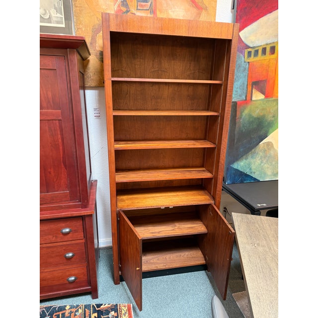 Design Plus Gallery presents an American Walnut Bookshelf from Glenn of California. Glenn was a prominent mid-century...