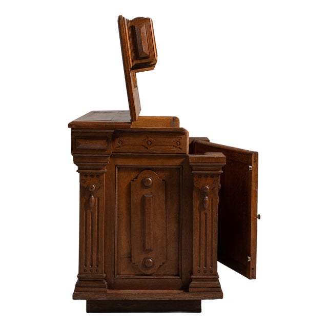 19th Century French Chestnut Brown Neo-Renaissance Oak Cabinet with Hinged Lid For Sale
