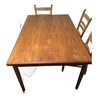 1990s Vintage Teak Dinner Table With Single Leaf For Sale