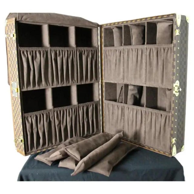 Louis Vuitton Checkers Shoe Trunk from Louis Vuitton, 2010s For Sale - Image 4 of 18