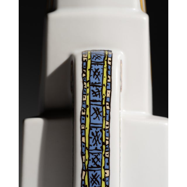 Ivory Leones Porcelain Vase Set by Javier Mariscal for Rosenthal, 1990s, Set of 4 For Sale - Image 8 of 18