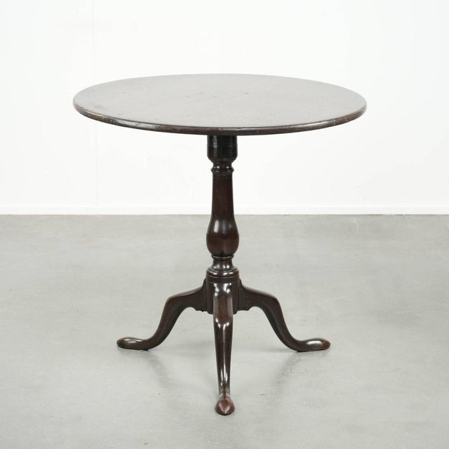 Antique Round English Tilt-Top Table, 1700s For Sale - Image 14 of 14