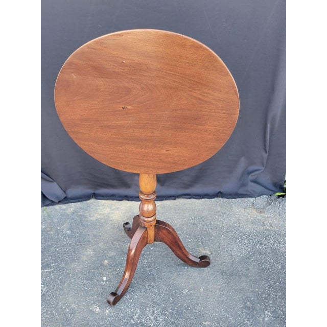 19th Century American Cherry Candle Stand Table Refurbished For Sale - Image 4 of 18