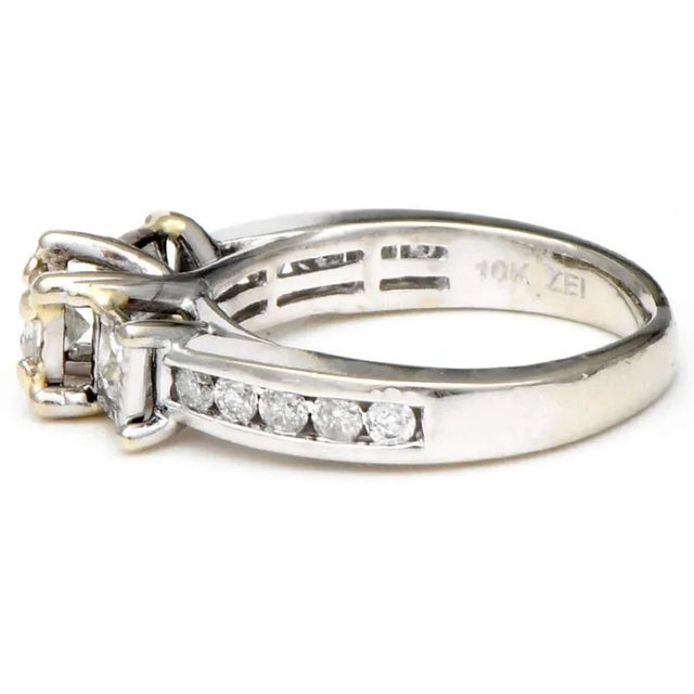 Contemporary 10KW Three Stone Princess Diamond(0.84) Ring, size 5.25 For Sale - Image 3 of 5