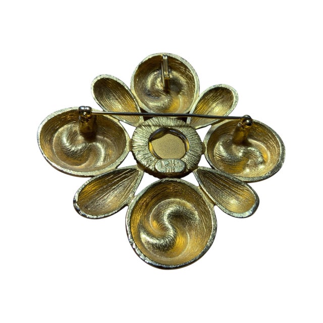 Traditional Vintage Signed David Dubin Gold and Green Maltese Cross Brooch Pin For Sale - Image 3 of 6