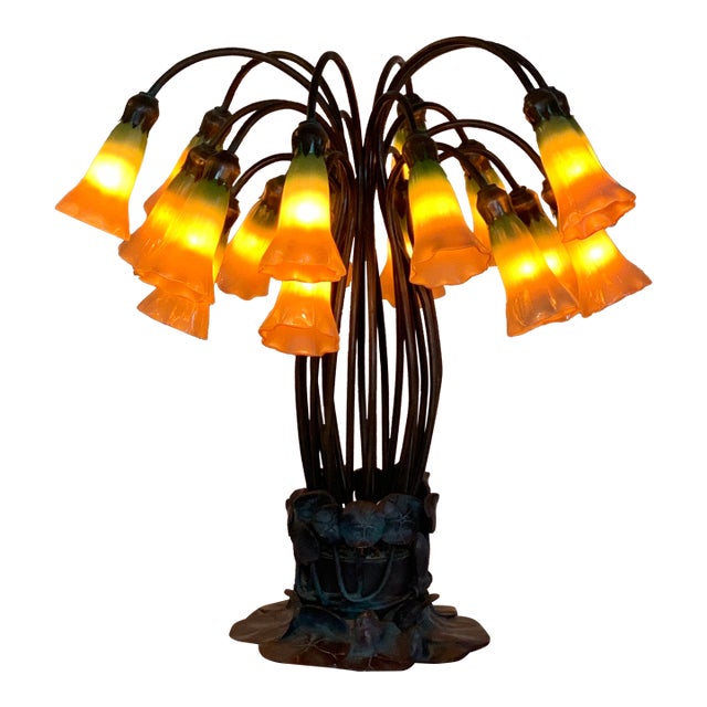Vintage 18-Light Tiffany-Style Lily Lamp - Art Nouveau Studio Reproduction For Sale