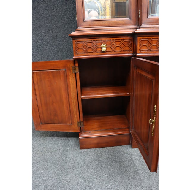 Henkel Harris Wild Black Cherry Breakfront China Cabinet, 1996 For Sale In Philadelphia - Image 6 of 18
