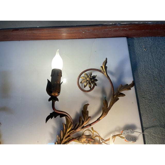 Metal Large Italian Florentine Tole Wall Sconces in Gilt Metal, 1950s, Set of 2 For Sale - Image 7 of 15